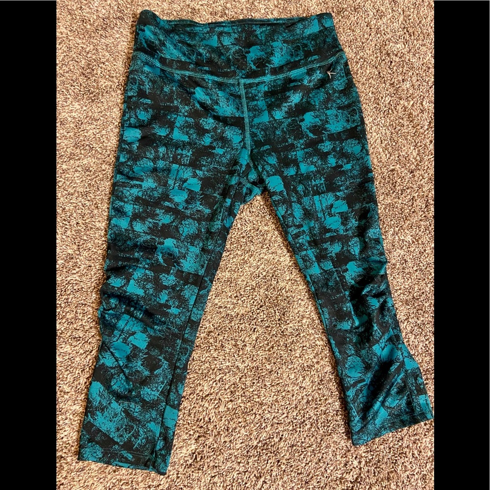 DriMore Capri Leggings